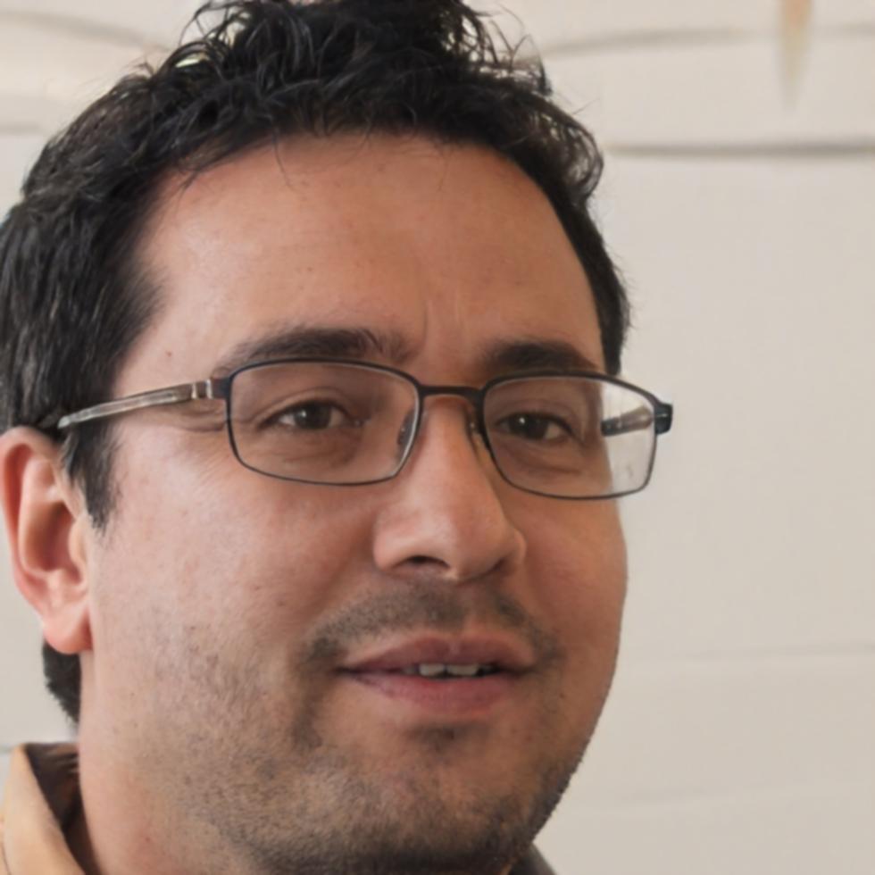 Senior financial analyst instructor